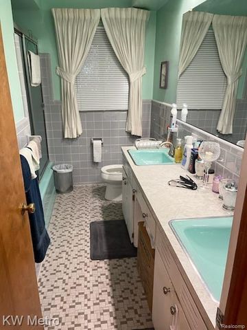 17318 Westover Road, Southfield, MI 48075