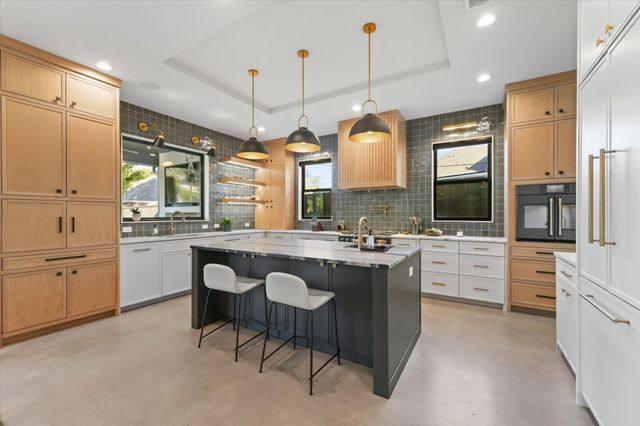 2637 Dixiana Drive, Farmers Branch, TX 75234