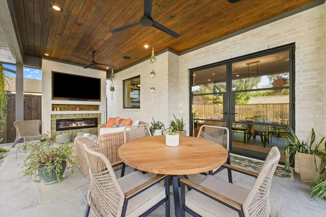 2637 Dixiana Drive, Farmers Branch, TX 75234