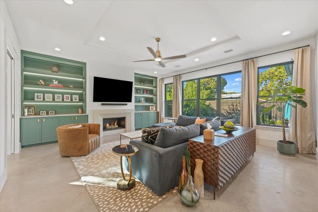 2637 Dixiana Drive, Farmers Branch, TX 75234