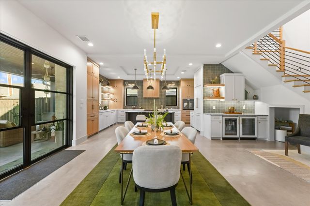 2637 Dixiana Drive, Farmers Branch, TX 75234