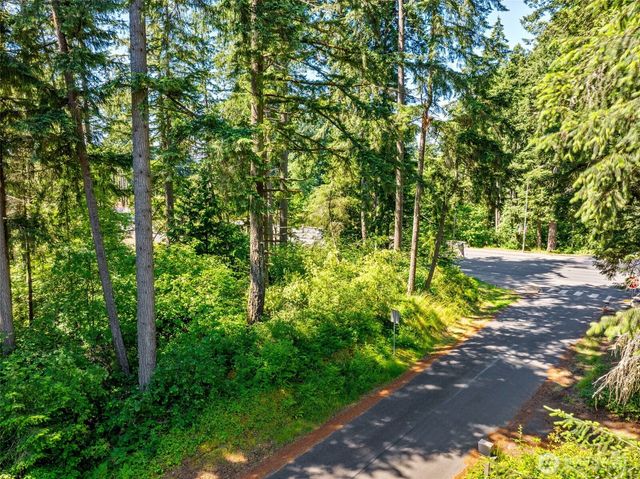 6235 6th Avenue SE, Lacey, WA 98503