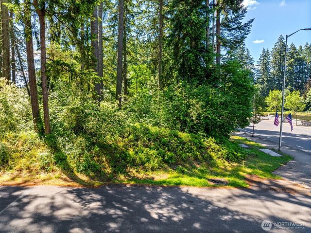 6235 6th Avenue SE, Lacey, WA 98503
