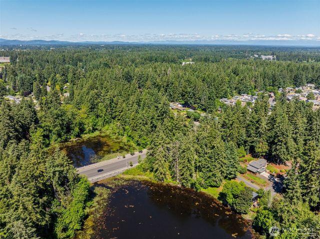 6235 6th Avenue SE, Lacey, WA 98503