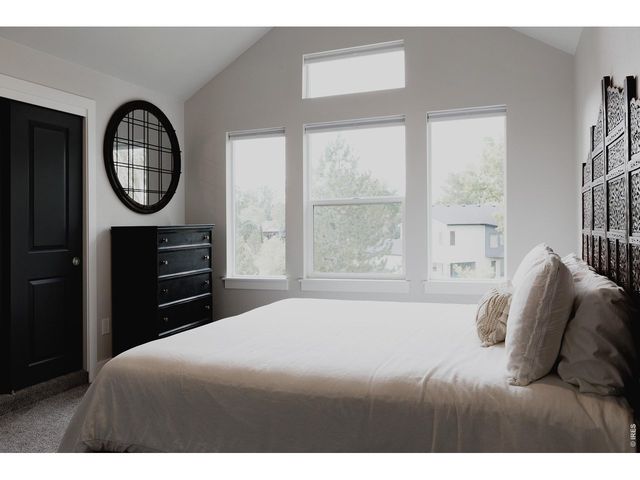 806 Butte Pass Dr, Fort Collins, CO 80526