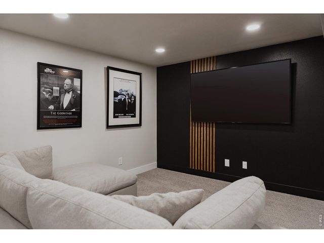 806 Butte Pass Dr, Fort Collins, CO 80526