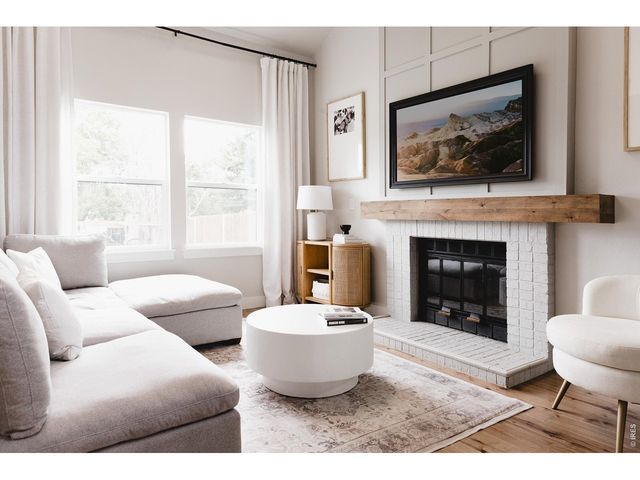 806 Butte Pass Dr, Fort Collins, CO 80526