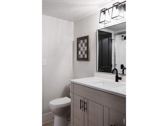 806 Butte Pass Dr, Fort Collins, CO 80526