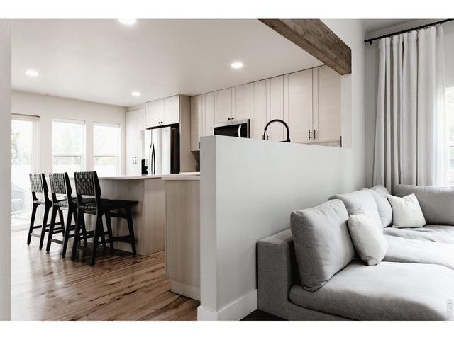 806 Butte Pass Dr, Fort Collins, CO 80526