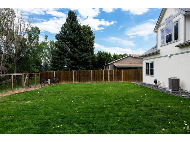 806 Butte Pass Dr, Fort Collins, CO 80526