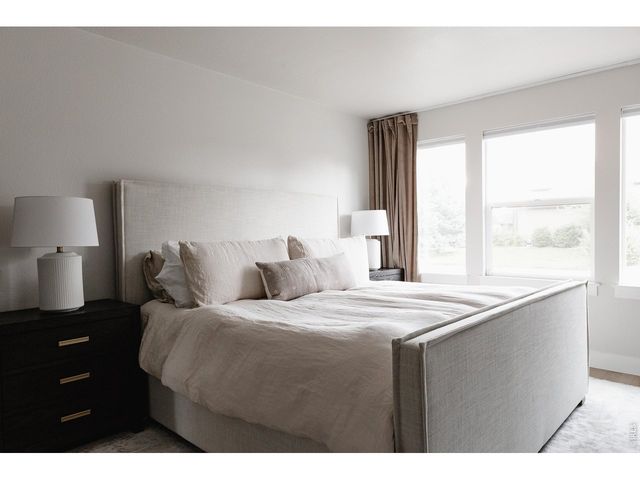806 Butte Pass Dr, Fort Collins, CO 80526
