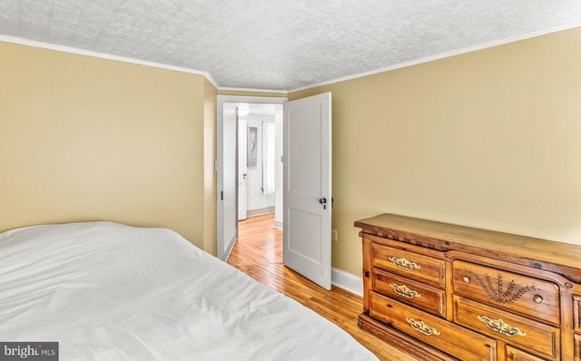 1988 WINDY HILL RD, New Freedom, PA 17349