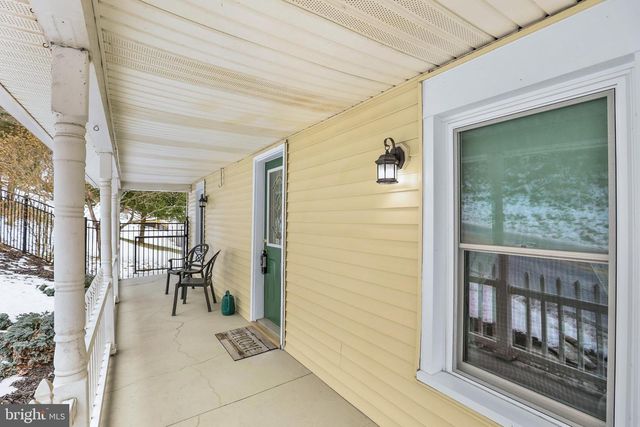 1988 WINDY HILL RD, New Freedom, PA 17349