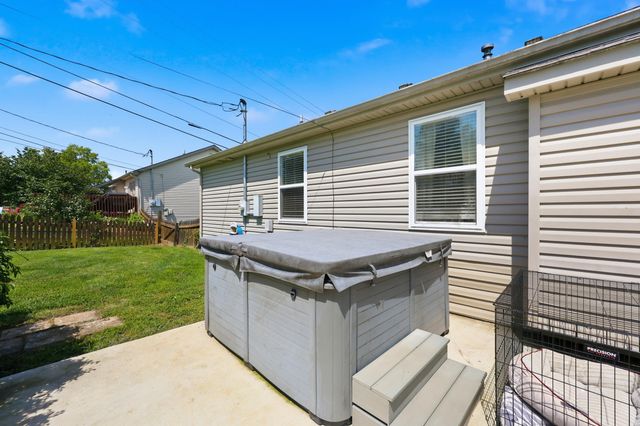 124 White Cliffs Lane, Frankfort, KY 40601