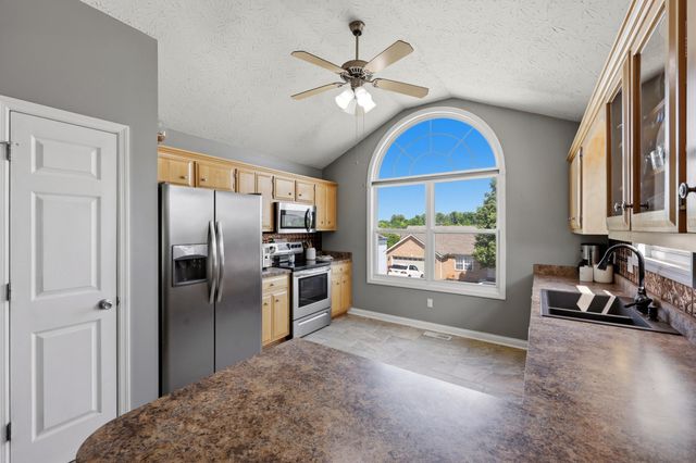 124 White Cliffs Lane, Frankfort, KY 40601