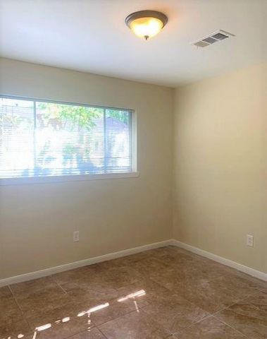 1853 Dolphin Drive, Seabrook, TX 77586