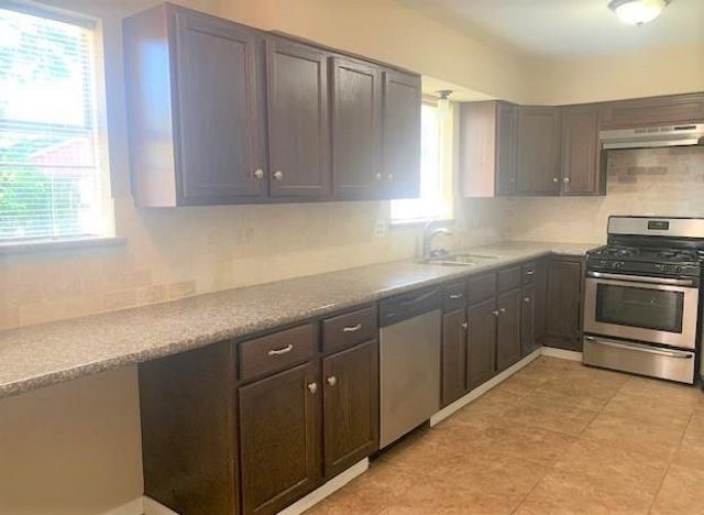 1853 Dolphin Drive, Seabrook, TX 77586