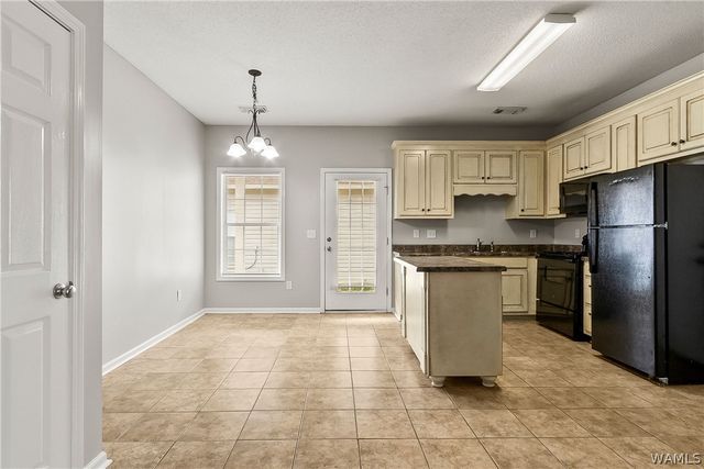 12945 GARDEN CREEK, Northport, AL 35473