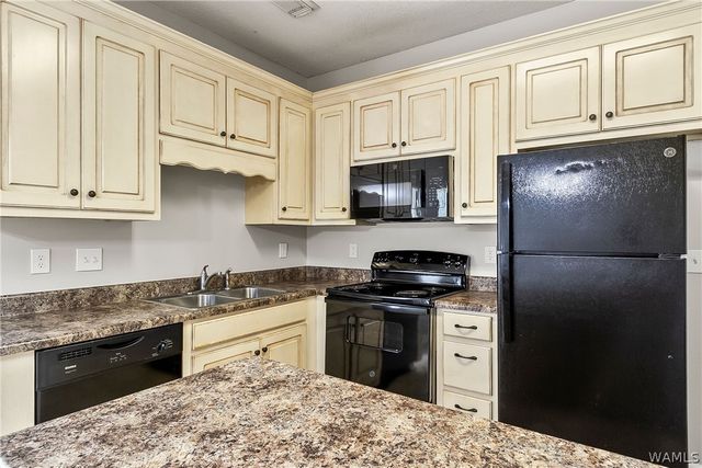 12945 GARDEN CREEK, Northport, AL 35473