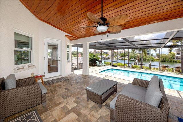 1116 KINGFISH PLACE, Apollo Beach, FL 33572