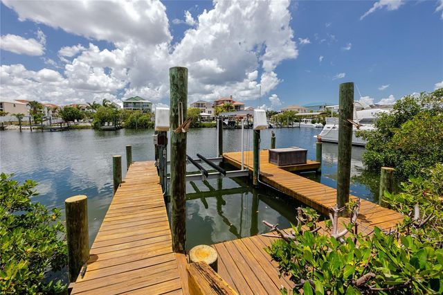 1116 KINGFISH PLACE, Apollo Beach, FL 33572