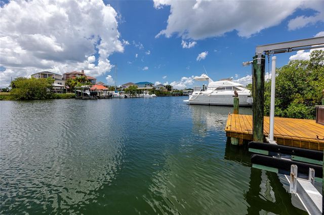 1116 KINGFISH PLACE, Apollo Beach, FL 33572
