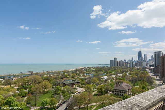 2000 N Lincoln Park West Parkway 905, Chicago, IL 60614