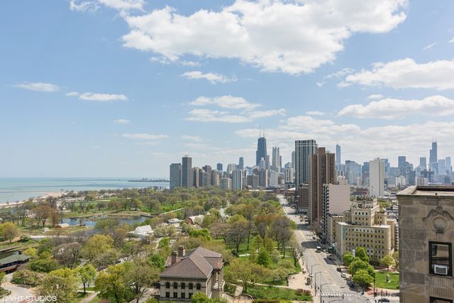 2000 N Lincoln Park West Parkway 905, Chicago, IL 60614