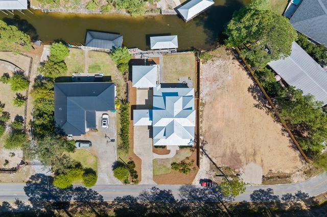 578 W Point Washington Road, Santa Rosa Beach, FL 32459