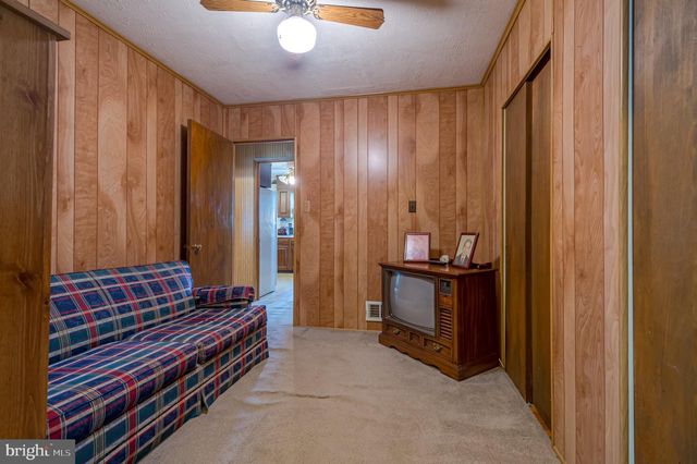 4 MADELINE, East Brunswick, NJ 08816