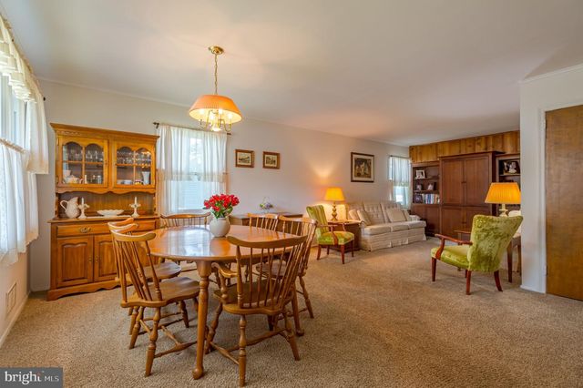 4 MADELINE, East Brunswick, NJ 08816