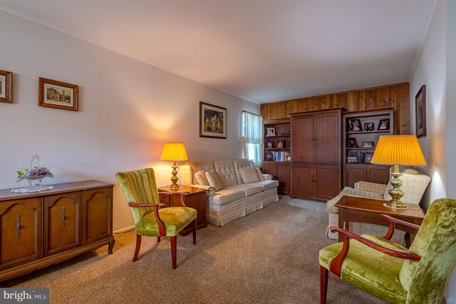 4 MADELINE, East Brunswick, NJ 08816