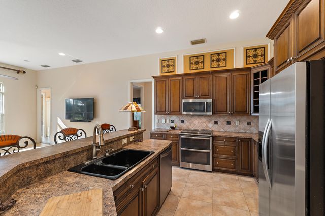 2650 SW Windship Way, Stuart, FL 34997