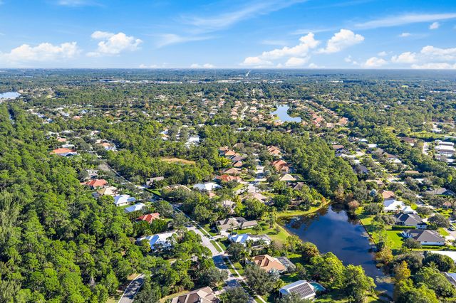 2650 SW Windship Way, Stuart, FL 34997