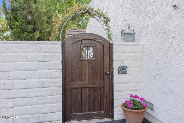 1300 Lakewood Court, Westlake Village, CA 91361