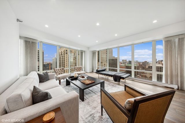 57 E Delaware Place 2805, Chicago, IL 60611