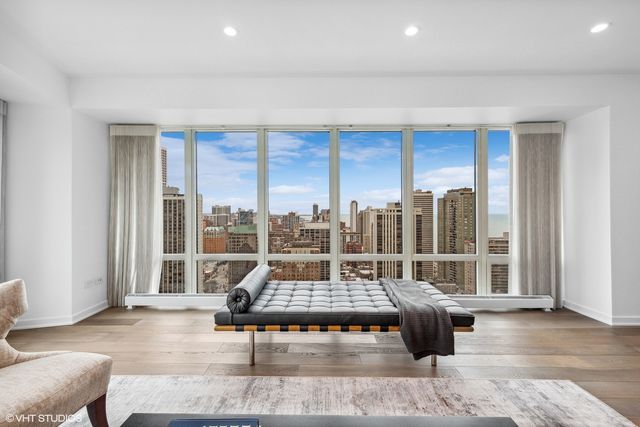 57 E Delaware Place 2805, Chicago, IL 60611