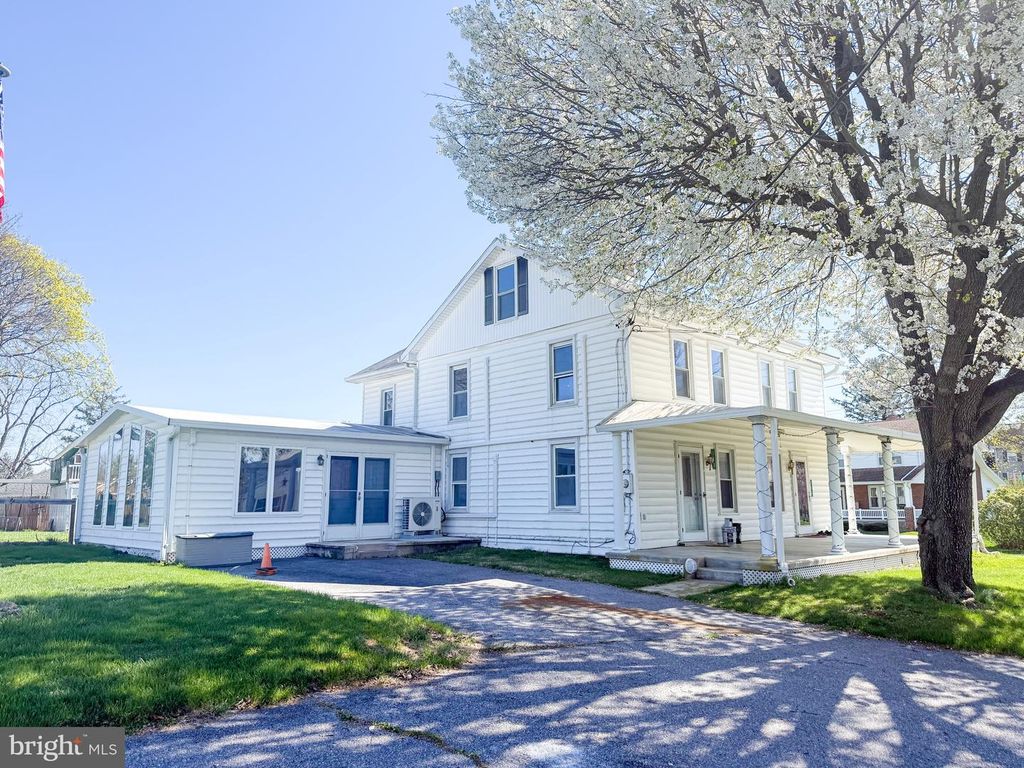 123-125 KENNEDY STREET, Chambersburg, PA 17202