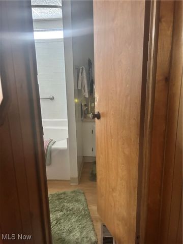 247 Forest Glen, Warren, OH 44481