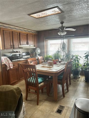 247 Forest Glen, Warren, OH 44481