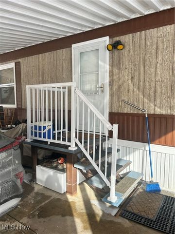 247 Forest Glen, Warren, OH 44481