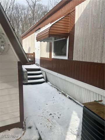 247 Forest Glen, Warren, OH 44481