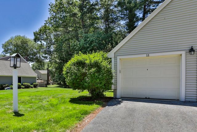 11 Brassie Way 11, North Reading, MA 01864