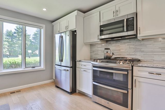 11 Brassie Way 11, North Reading, MA 01864