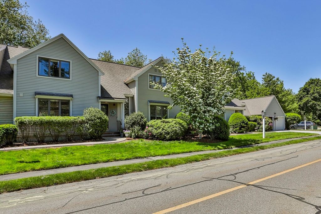 11 Brassie Way 11, North Reading, MA 01864