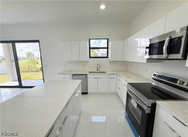 4134 NW 32nd LN, Cape Coral, FL 33993