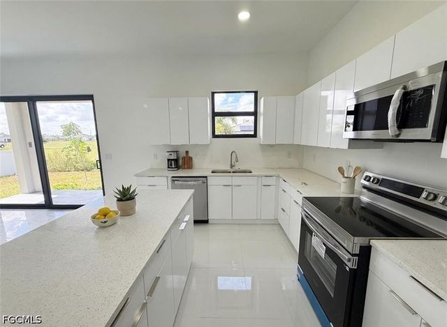 4134 NW 32nd LN, Cape Coral, FL 33993