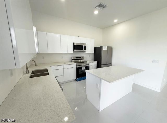 4134 NW 32nd LN, Cape Coral, FL 33993