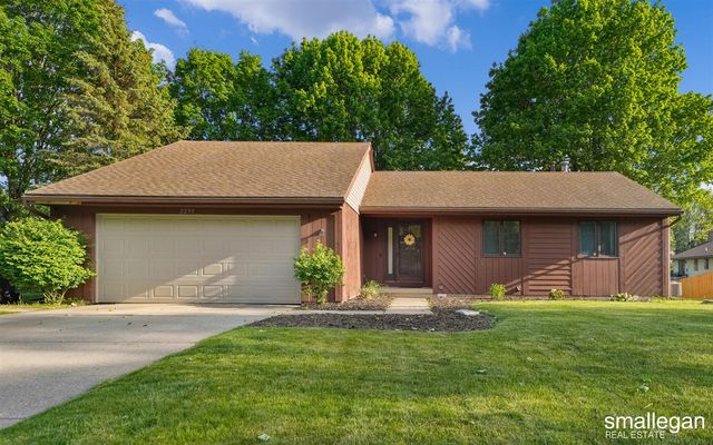 2290 Ancient Drive, Wyoming, MI 49519