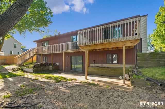 2290 Ancient Drive, Wyoming, MI 49519
